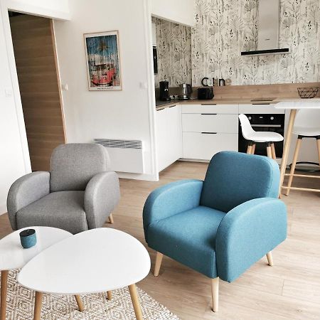 Appartement Lumineux Avec Balcon Et Parking Cherbourg-en-Cotentin Kültér fotó