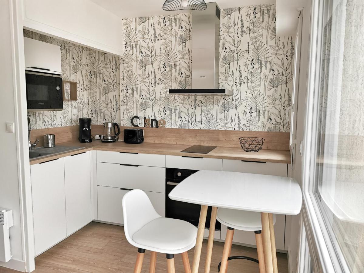 Appartement Lumineux Avec Balcon Et Parking Cherbourg-en-Cotentin Kültér fotó
